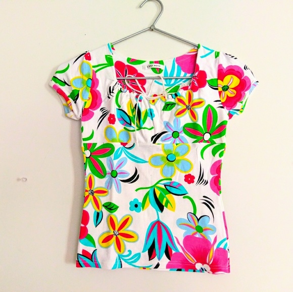 3/12 Lest rose t shirt size xs or 0 stretchy - Picture 3 of 5